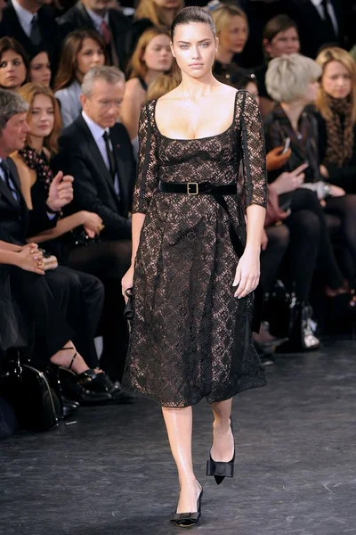 Look 26